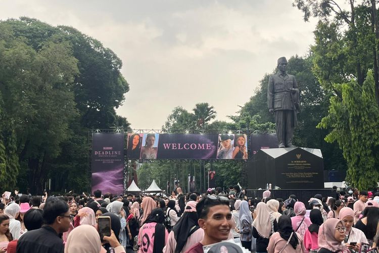 Suasana Jelang Konser Hari Pertama BLACKPINK di GBK