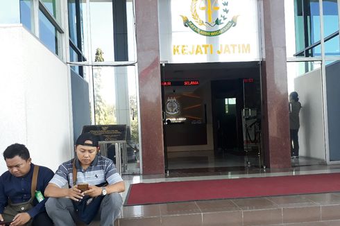 Setelah Risma, Kejati Jatim Periksa Bambang DH dalam Kasus YKP