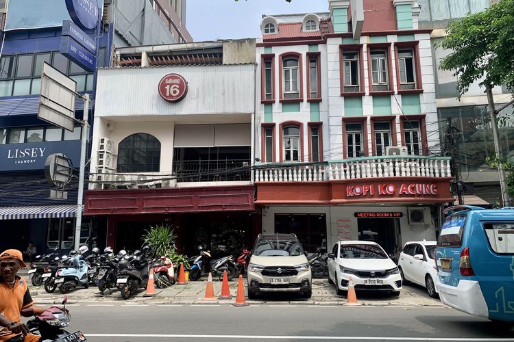 Ada kopitiam legendaris di Jalan Sabang yang juga dilewati dalam perjalanan walking tour pada Sabtu (18/4/2026), yakni Sabang 16 dan Kopi Ko Acung.