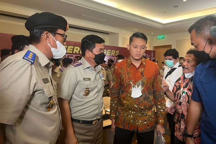 Menteri Agraria dan Tata Ruang/Badan Pertanahan Nasional (ATR/BPN) Hadi Tjahjanto usai konferensi pers di The Ritz Carlton Hotel di Jakarta, Selasa (26/7/2022).
