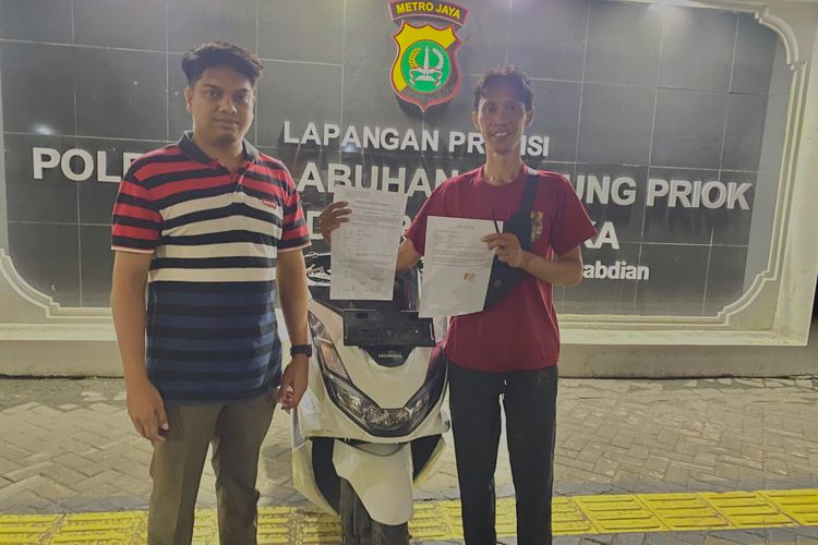 Satuan Reserse Kriminal (Satreskrim) Polres Pelabuhan Tanjung Priok berhasil menemukan motor milik warga yang hilang ketika ikut kampanye akbar Anies-Muhaimin di Stadion JIS, Jakarta Utara, pada Sabtu (10/2/2024). 