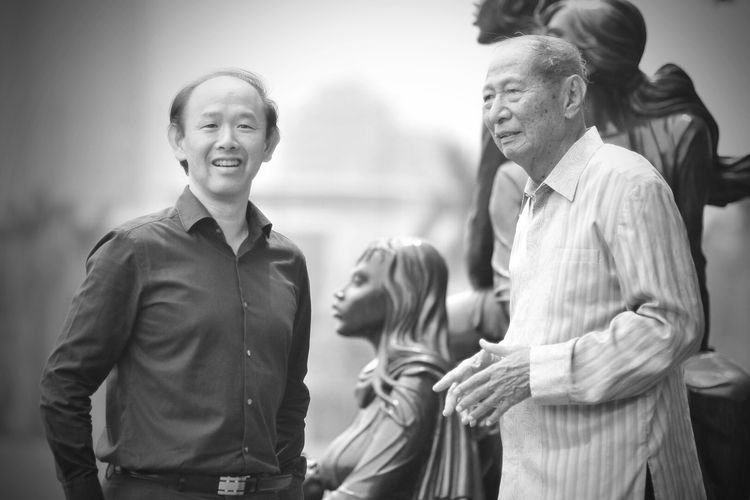 Komisaris dan Founder Crown Group, Iwan Sunito bersama Ciputra
