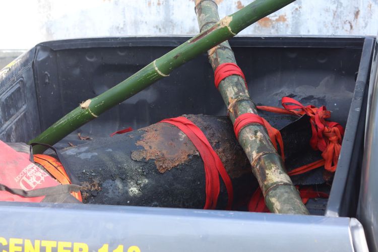 Bom Udara 100 Kg di Blitar Dimusnahkan, Dentumannya Terdengar hingga 6 Km