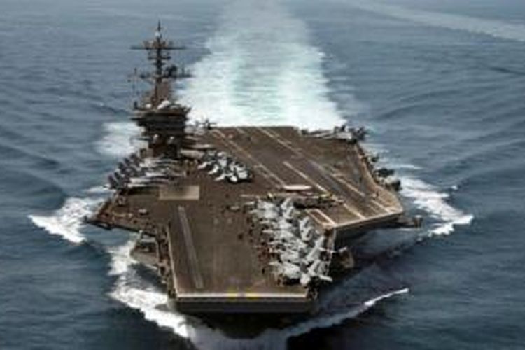 Pemerintah AS mengirimkan kapal induk USS Theodore Roosevelt ke Teluk Persia untuk mengawasi kemungkinan Iran mengirimkan senjata ke Yaman.