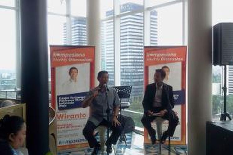 Ketua Umum Partai Hanura, Wiranto, ketika berbincang dengan para blogger Kompasiana dalam acara Monthly Discussion (Modis) bertajuk 'Estafet Perjuangan Pahlawan Menuju Indonesia Maju' di Hotel All Seasons, Jakarta, Sabtu (9/11/2013).