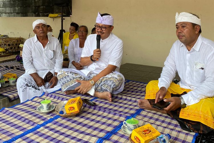 Anggota Komisi VI DPR RI, Gde Sumarjaya Linggih atau Demer (memegang microphone) menyatakan, pelaksanaan KTT G20 dan sejumlah rangkaian side event-nya membawa angin segar untuk sektor pariwisata serta perekonomian Bali.