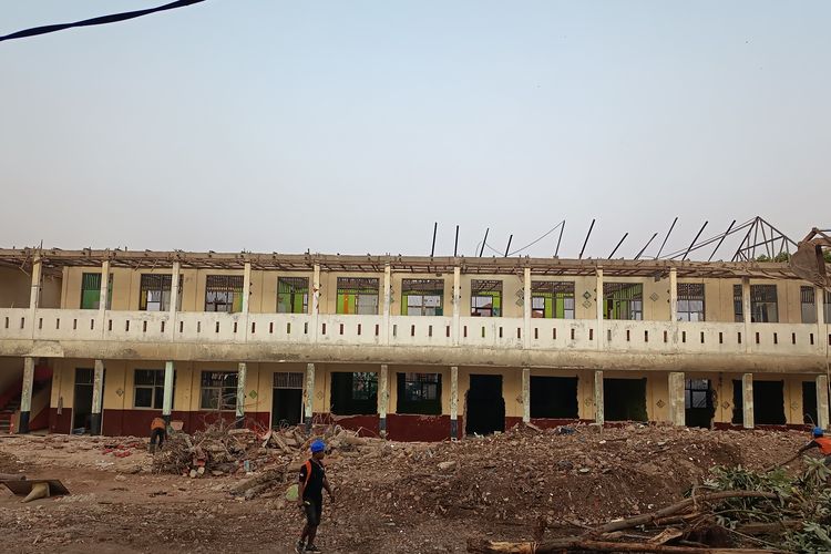 SDN Pocin 1 Depok Dibongkar untuk Jadi Rumah Kreatif, Kini Hampir Rata dengan Tanah