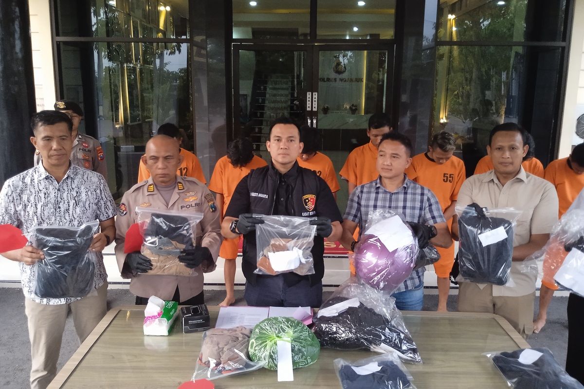 Caption: Polres Nganjuk meringkus belasan pendekar yang terlibat gesekan dalam beberapa hari terakhir