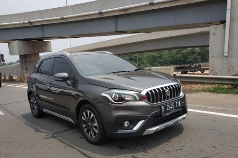 Sensasi Nyetir Suzuki SX-4 S-Cross, Hatchback Rasa SUV