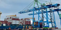Pemindahan Terminal Petikemas Makassar ke Makassar New Port Tuntas pada 2027