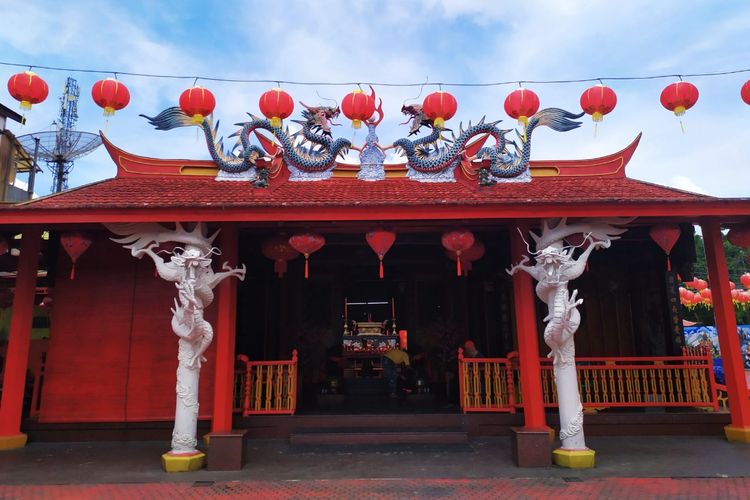 Rumah ibadah etnis Tionghoa, Kelenteng Thien Le Kong di Jalan Yos Sudarso, Samarinda, Kalimantan Timur, merupakan salah satu tempat ibadah tertua di Kaltim, Sabtu (8/2/2020).