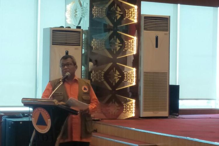 Kepala Pusat Data, Informasi dan Hubungan Masyarakat BNPB, Agus Wibowo dalam Acara Konferensi Pers Penanggulangan Bencana di Graha BNPB, Jakarta, Jumat (31/1/2020)