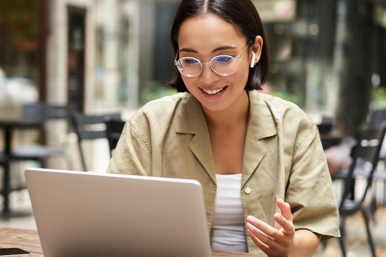 Ilustrasi remote working atau bekerja jarak jauh. 