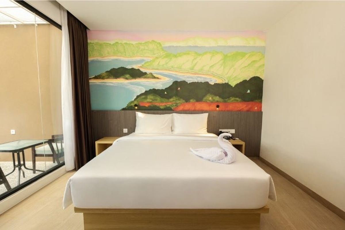 Bed Deluxe Room.