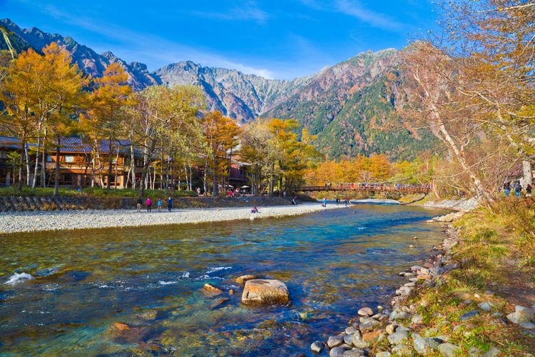 Ilustrasi pemandangan kawasan Kamikochi di Nagano, Jepang