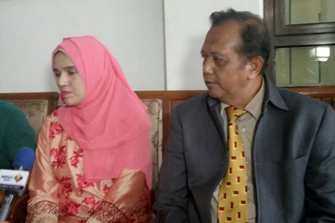 Ibu Tsania Marwa: Waktu Itu Saya Tak Setuju Pernikahan Mereka