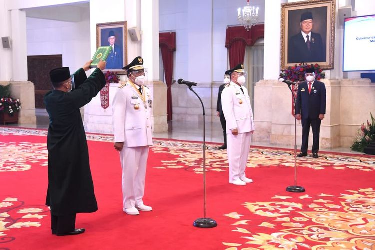 Proses pelantikan Sahbirin Noor-Muhiddin sebagai Gubernur dan Wakil Gubernur Kalsel yang digelar di Istana Negara, Rabu (25/8/2021). 