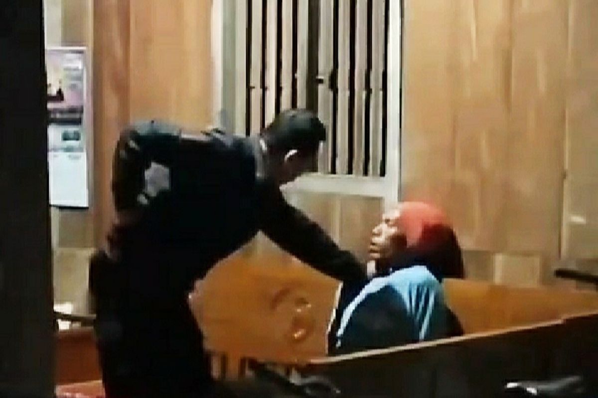Video Kusyanto dipermalukan di muka umum oleh Aipda IR anggota Polsek Geyer, Polres Grobogan, viral di media sosial baru-baru ini