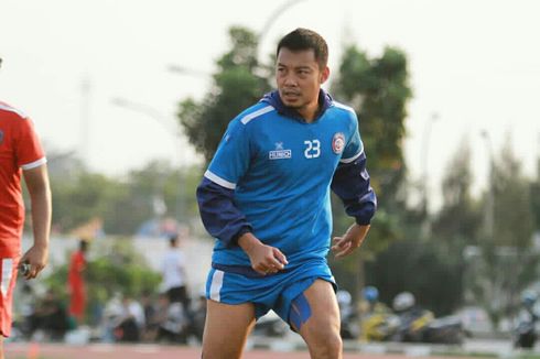 Resmi, Hamka Hamzah Pamit dari Arema FC