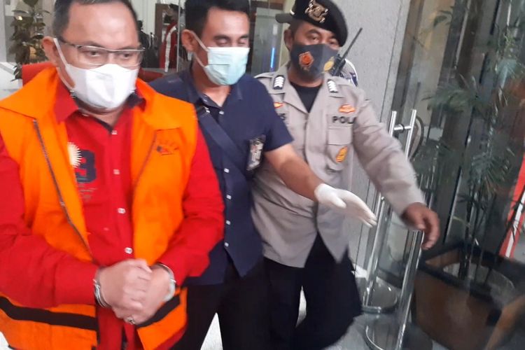 Tersangka kpk dodi alex noerdin tak lagi jabat bupati muba