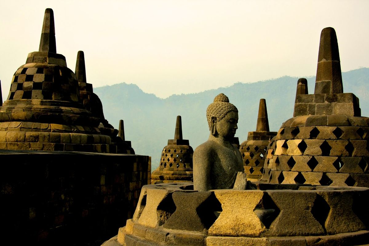 Ilustrasi Candi Borobudur