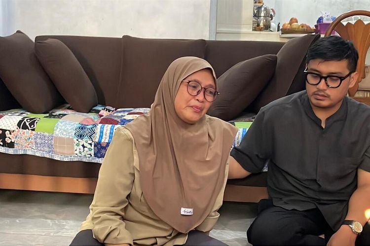 Pergulatan Batin Ibu Jurnalis Bandung, Lepas Putra dalam Misi Gaza hingga Ditahan Israel