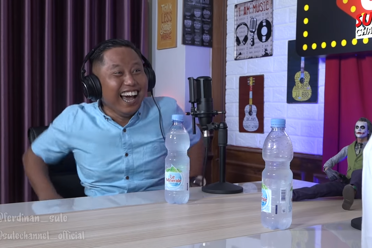 Pelawak Narji saat hadir sebagai bintang tamu di podcast Sule 