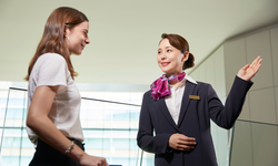 Sektor Jasa Meningkat Namun Lapangan Kerja Layak Jauh dari Harapan