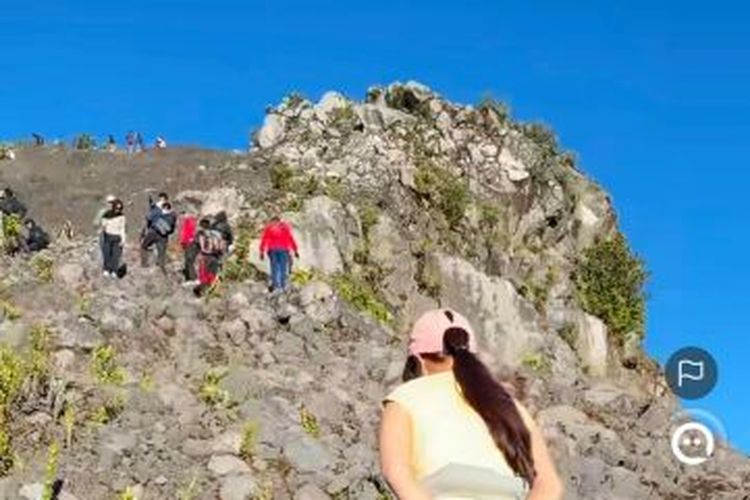 Viral Ramai Pendaki Gunung Merapi via Selo, BTNGM: Imbauan Sultan, BNPB Tidak Dihiraukan