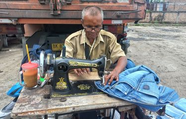 Kisah Penjahit Keliling Disabilitas di Pematangsiantar, Dibentak ...