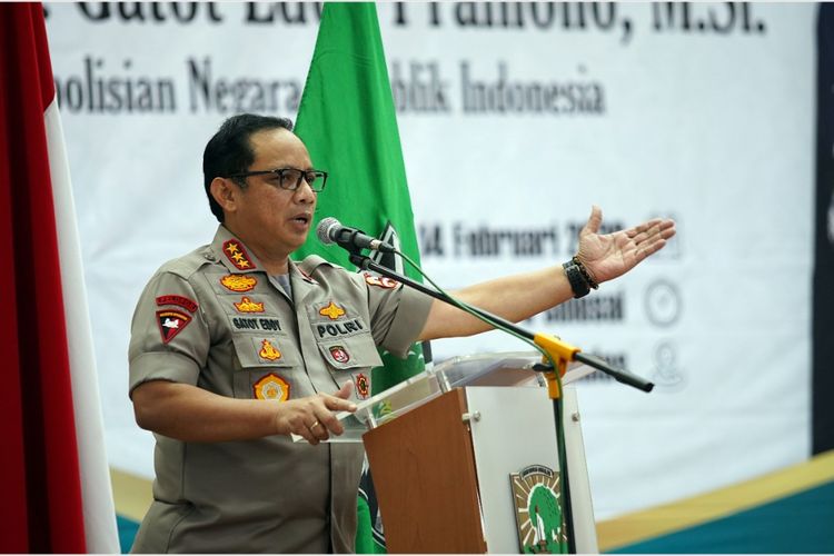 Wakapolri Komjen Pol Gatot Eddy Pramono saat memberikan kuliah umum di Unand, Jumat (14/2/2020).