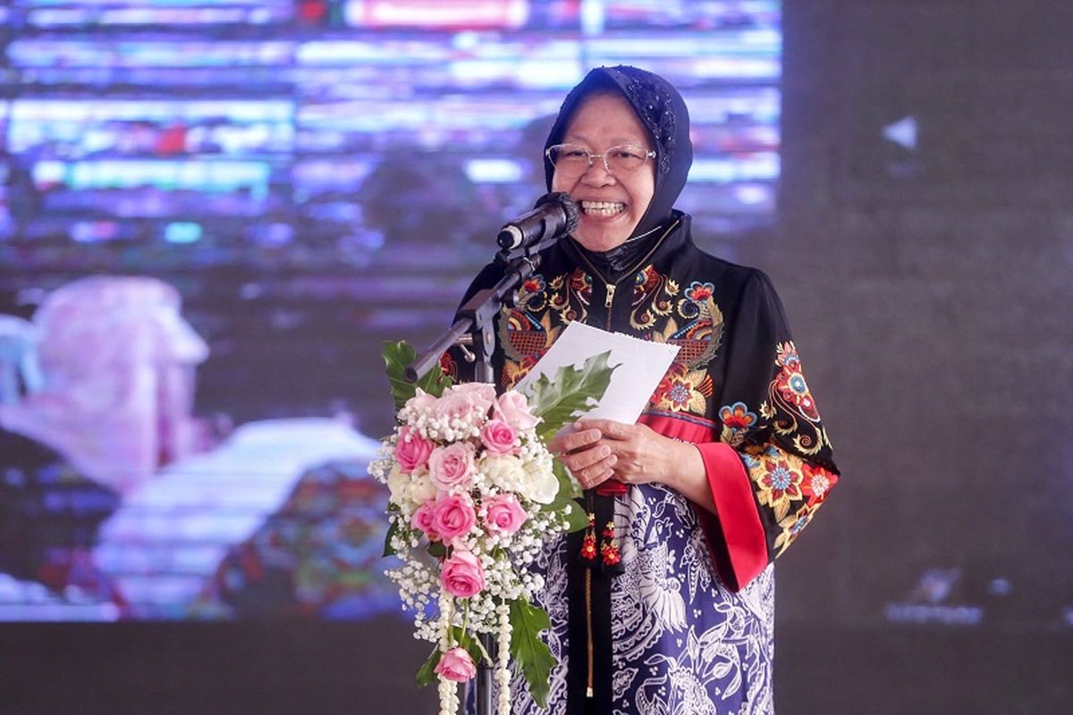 Menteri Sosial (Mensos) Tri Rismaharini saat hadiri acara Hari Lanjut Usia Nasional ke-26, di Rumah Sakit Singaparna Media Citrautama (SMC), Tasikmalaya, Minggu (29/5/2022). 