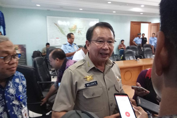 Kepala Badan Nasional Penanggulangan Bencana (BNPB) Willem Rampangilei saat ditemui di Lanud Halim Perdanakusuma, Jakarta Timur, Selasa (19/9/2017).
