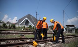 Jaga Keamanan dan Keselamatan, KAI Ganti 495.562 Meter Rel dan 210 Unit Wesel