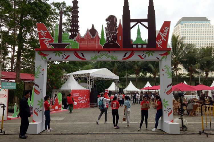Suasana Bazar Kuliner Santan Coolinair by AirAsia, menyajikan ragam kuliner Asean, mulai 29 September - 1 Oktober 2017, di Senayan City, Jakarta.