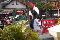 Demo Dukung Kopassus Tutup 3 Ruas Jalan Ringroad Timur