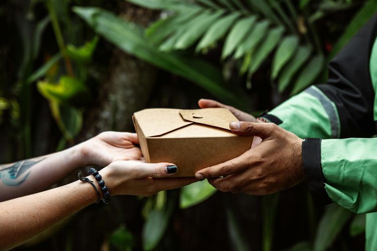 Menambal Kebocoran Pajak Restoran di Era Layanan Pesan-Antar Digital