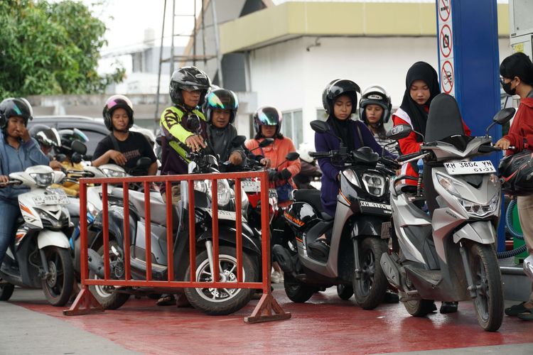 Pertamax Naik, Gaji Stagnan, Warga Palangka Raya: Kebutuhan Semakin Mencekik