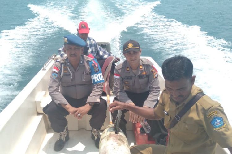 Benda aneh yang ditemukan nelayan Pulau Tenggel, Kecamatan Bintan Pesisir, Kabupaten Bintan, Kepulauan Riau, Sabtu (23/3/2019) siang kemarin, yang sempat diduga rudak ternyata drone laut.