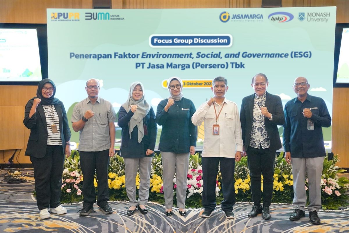 PT Jasa Marga (Persero) Tbk menargetkan naik level dalam mewujudkan bisnis jalan tol berkelanjutan. Salah satunya dengan menggelar Focus Group Discussion (FGD) Penerapan Faktor Environment, Social, and Governance (ESG), Selasa (03/10/2023).