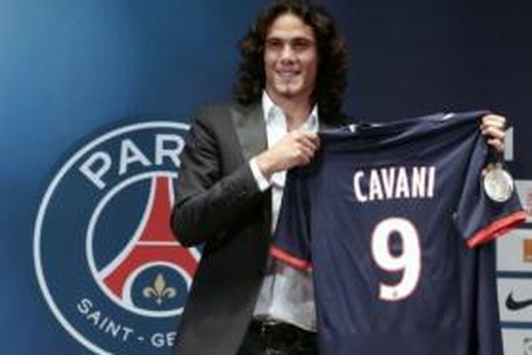 Striker Paris Saint-Germain, Edinson Cavani.