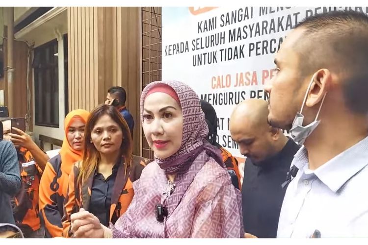 Artis Venna Melinda saat ditemui di Pengadilan Agama Jakarta Selatan pada Kamis (23/2/2023).