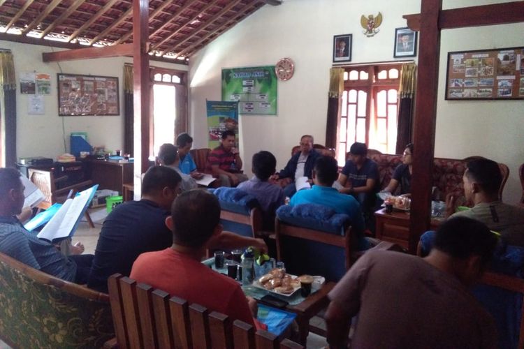 Inilah situasi warga yang belajar budidaya porang di Desa Kepel, Kecamatan Kare, Kabupaten Madiun, Jawa Timur.