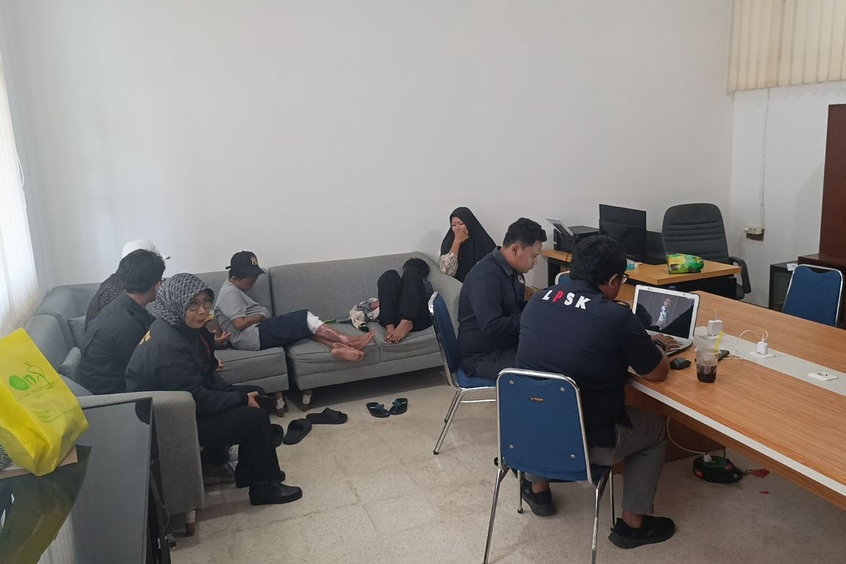 Santri Korban Kebakaran Ponpes di Lombok Tengah Mengaku Siap Sekolah Lagi