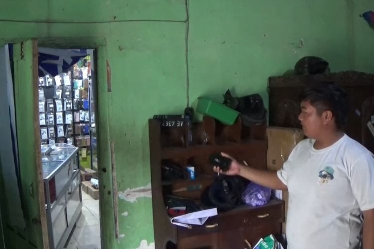 Gerai Reparasi Ponsel di Magetan Dibobol, 70 HP dan Rp 20 Juta Raib