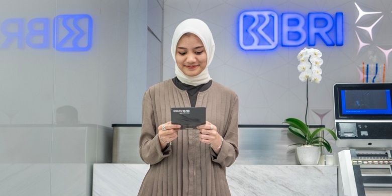 Ilustrasi rekening BRI. Cara buka rekening BRI online di HP tanpa ke bank. Cara buka rekening Bank BRI secara online.