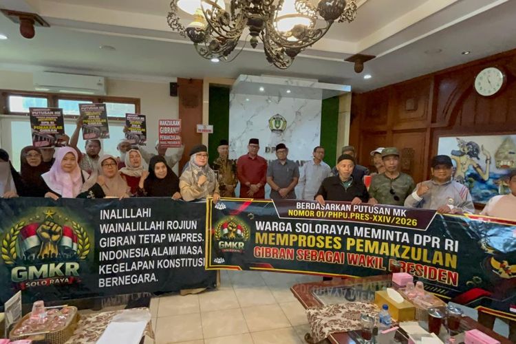 Aksi di Solo, Polemik Gibran, dan Proses Pencalonan Wapres
