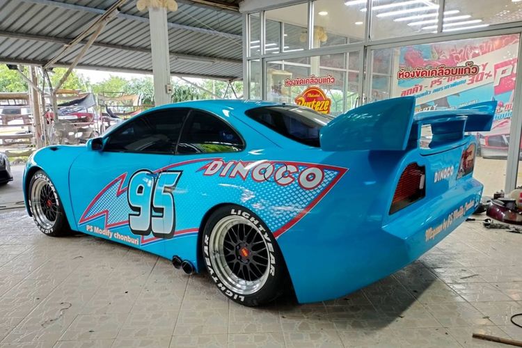 Modifikasi Toyota Celica menjadi Lightning McQueen - PS Modify