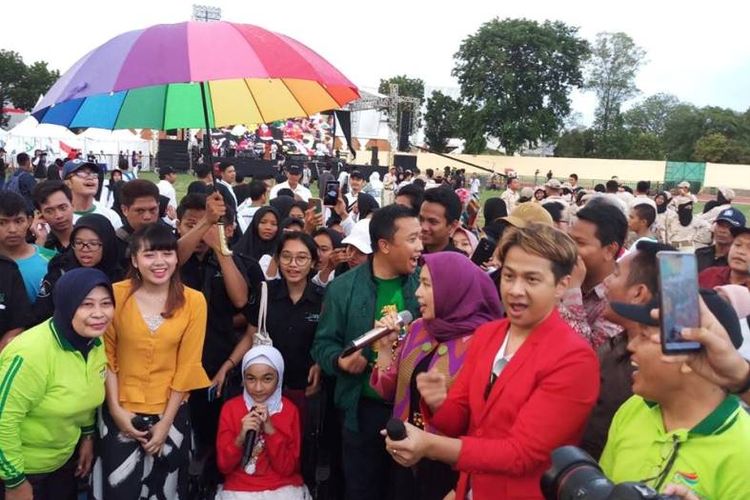 Kirab Pemuda adalah kegiatan kedua yang dilaksanakan oleh Kemenpora. Jika tahun lalu terpilih 73 pemuda-pemudi, maka tahun ini jumlahnya naik menjadi 90 peserta. 