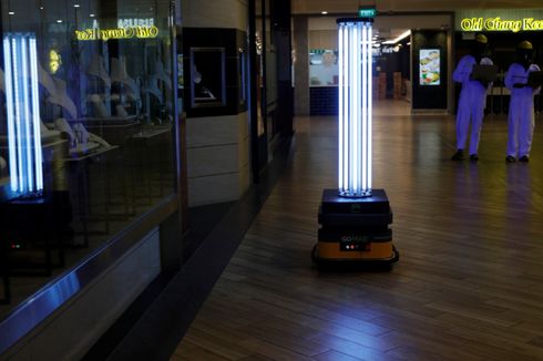 Pengusaha Properti Singapura Kembangkan Robot Pintar Pembersih Mal 